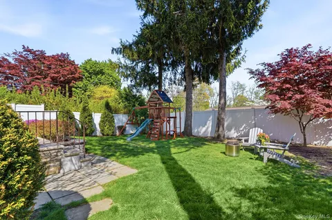 $829,900 | 76 Yale Road, Hartsdale, NY 10530
