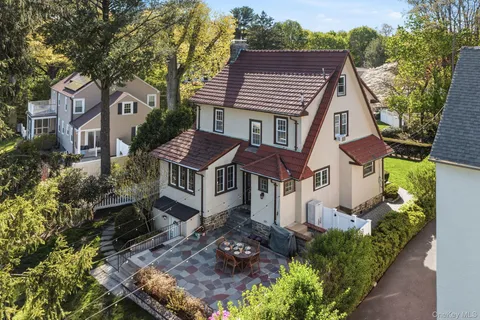 $829,900 | 76 Yale Road, Hartsdale, NY 10530