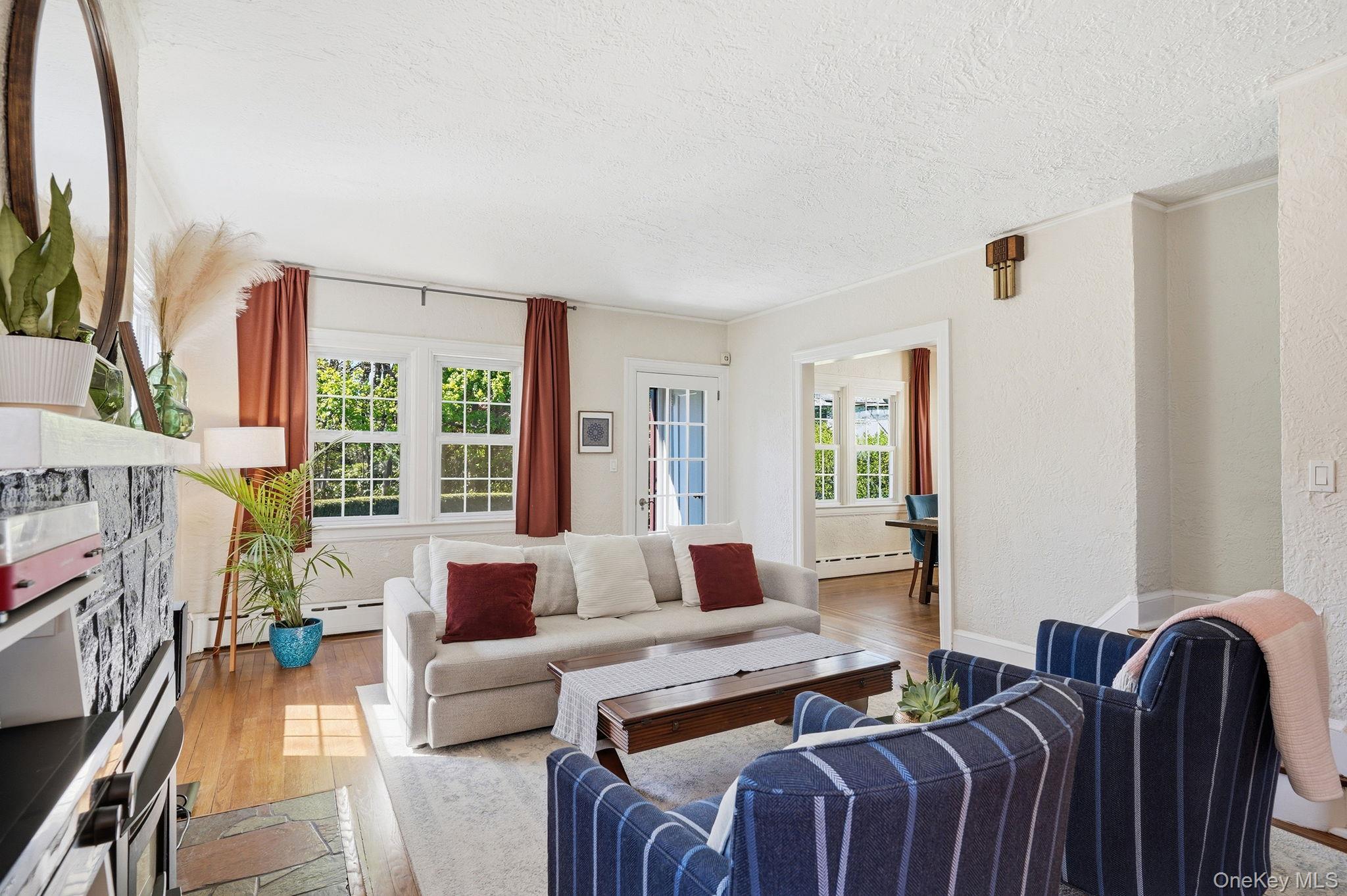 76 Yale Road Hartsdale, NY 10530 - Photo 5 of 36