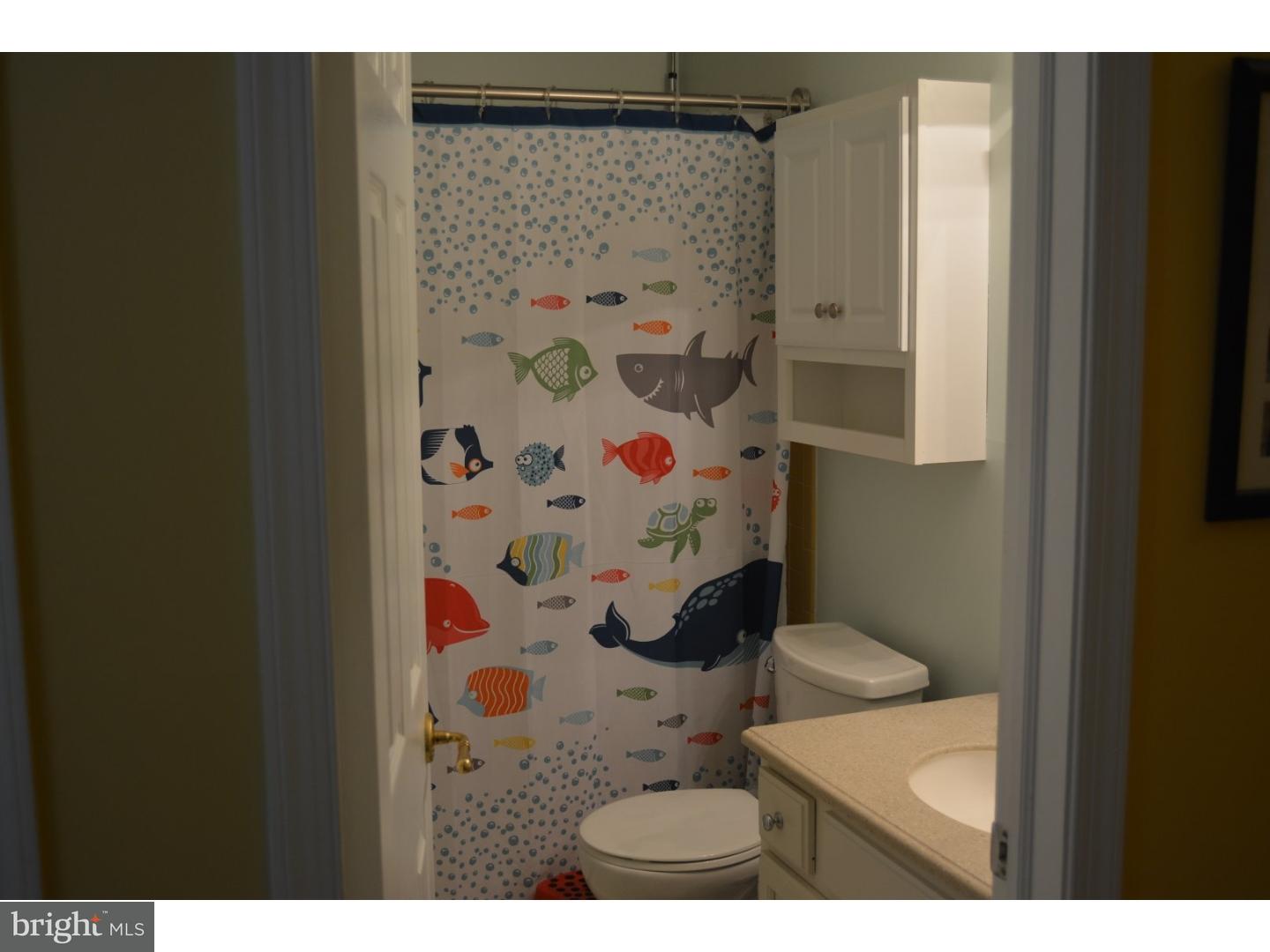 8 Farnwood Road Mount Laurel, NJ 08054 - Photo 13 of 21 Bathroom
