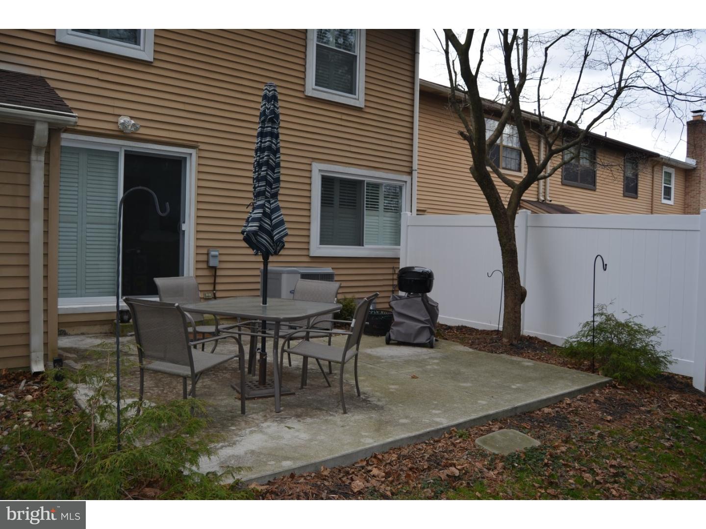 8 Farnwood Road Mount Laurel, NJ 08054 - Photo 20 of 21 Back Yard