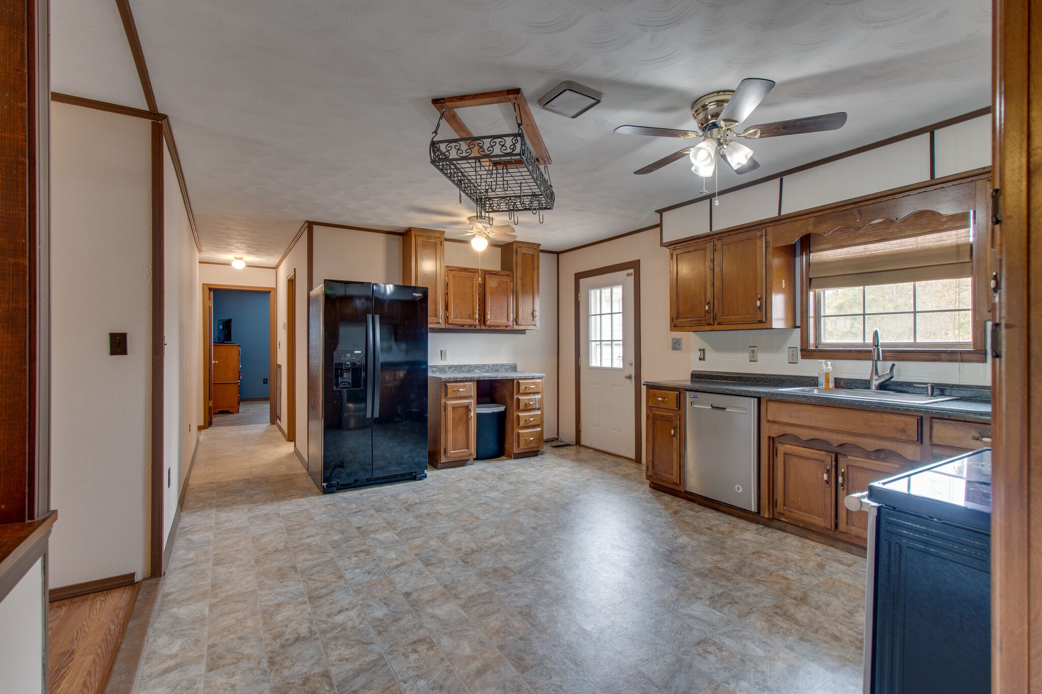 204 Rockhouse Road Hohenwald, TN 38462 - Photo 14 of 27 Gallery Image 14