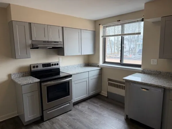 $264,900 | 14 Ashland Street, Unit 2R, Worcester, MA 01609