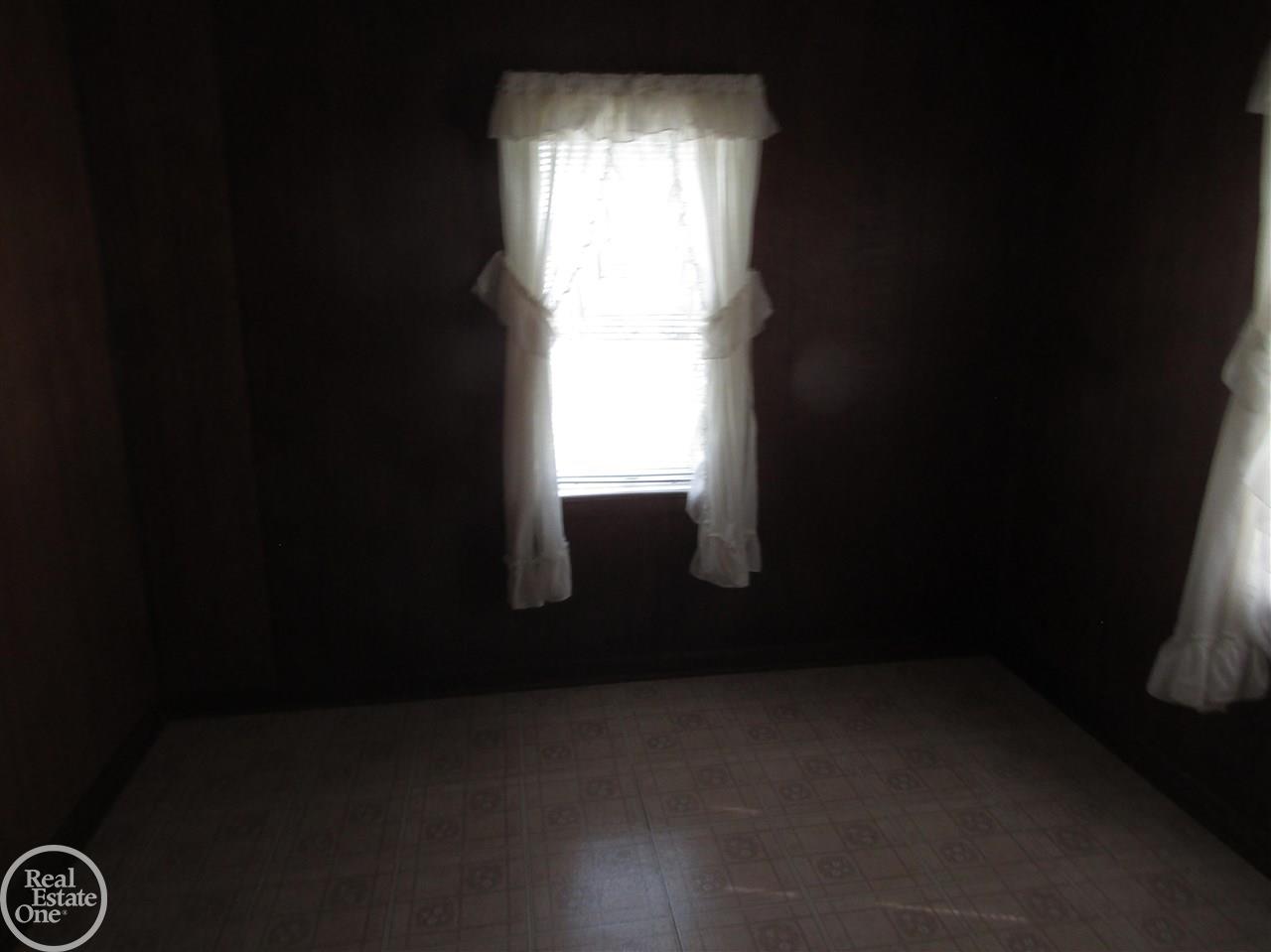 50551 Sass Road Chesterfield, MI 48047 - Photo 13 of 16