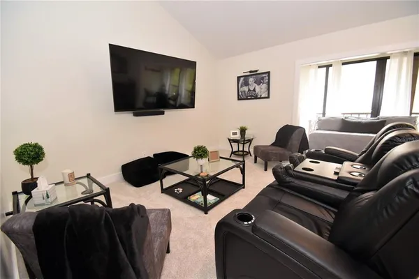 $2,200 | 1716 Glenhouse Drive, Unit GL421, Sarasota, FL 34231