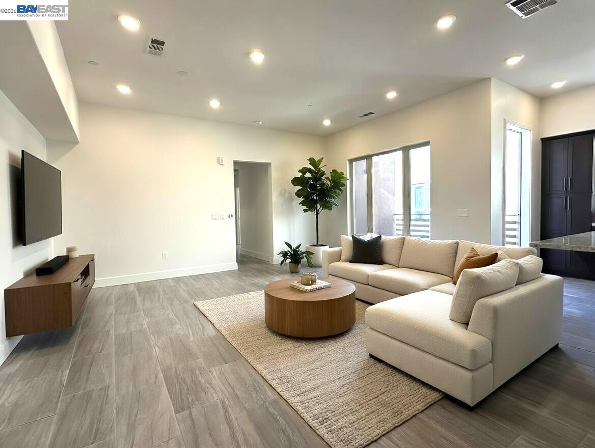1625 Delano Street, Unit 31 Milpitas, CA 95035 - Photo 1 of 50