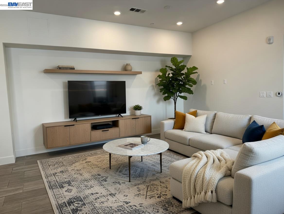 1625 Delano Street, Unit 31 Milpitas, CA 95035 - Photo 3 of 50