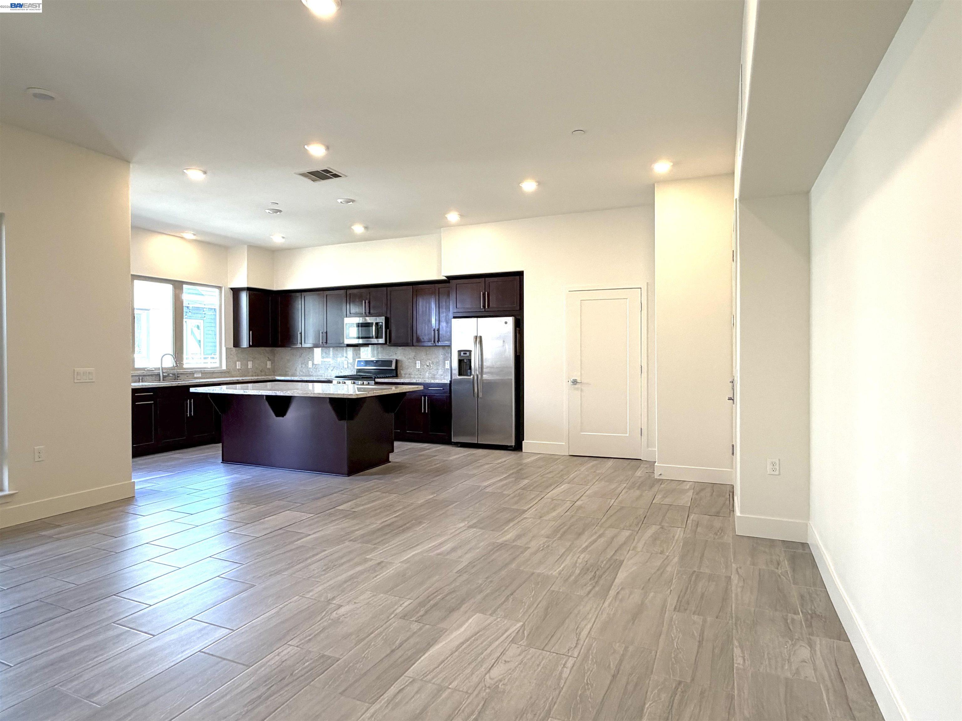 1625 Delano Street, Unit 31 Milpitas, CA 95035 - Photo 6 of 50