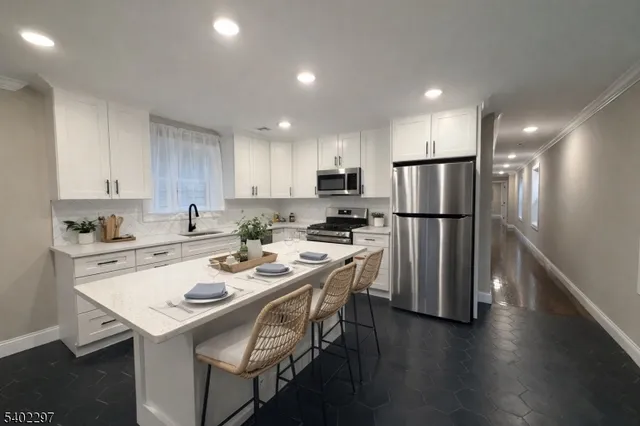 $2,850 | 515 Walnut Street, Elizabeth, NJ 07201