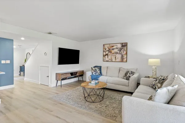 $270,000 | 4143 Kittiwake Court, Unit KITTIWAKE, Boynton Beach, FL 33436