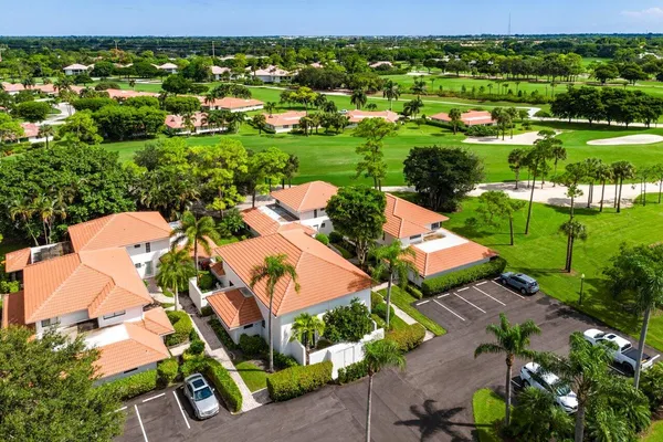 $270,000 | 4143 Kittiwake Court, Unit KITTIWAKE, Boynton Beach, FL 33436