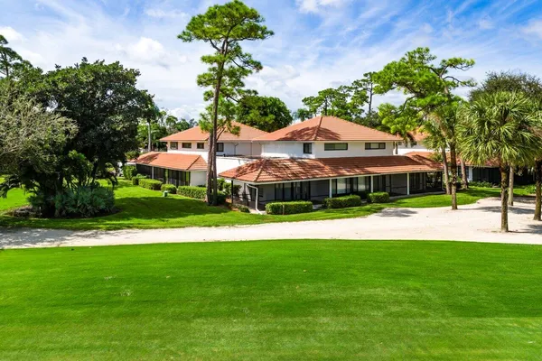 $270,000 | 4143 Kittiwake Court, Unit KITTIWAKE, Boynton Beach, FL 33436