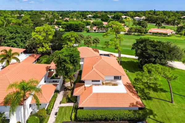 $270,000 | 4143 Kittiwake Court, Unit KITTIWAKE, Boynton Beach, FL 33436