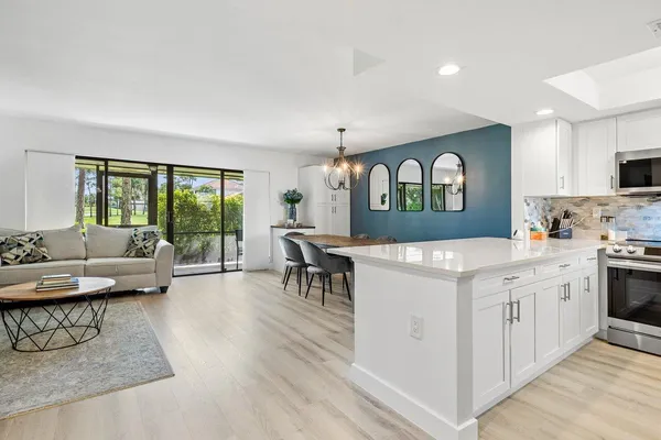 $270,000 | 4143 Kittiwake Court, Unit KITTIWAKE, Boynton Beach, FL 33436