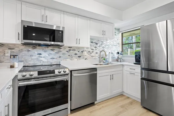 $270,000 | 4143 Kittiwake Court, Unit KITTIWAKE, Boynton Beach, FL 33436