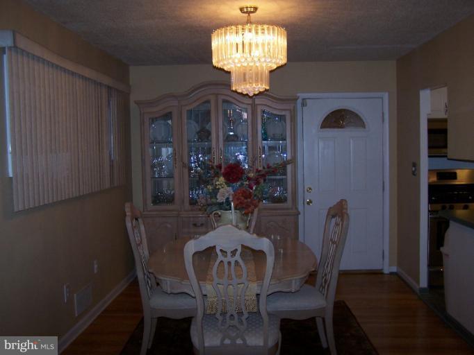5923 Johnnycake Road Baltimore, MD 21207 - Photo 3 of 30 Dining Room