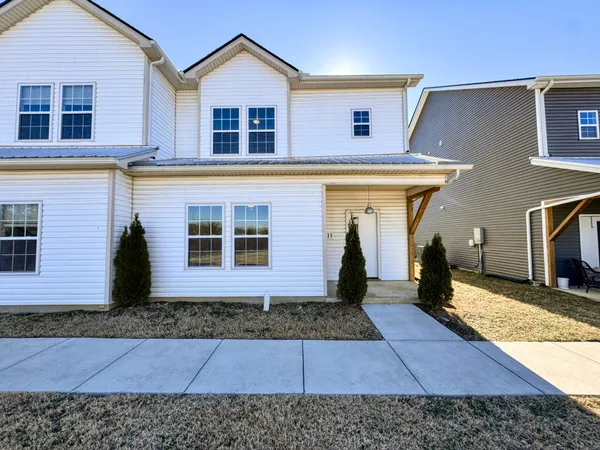 $2,395 | 3615 Hydes Ferry Road, Nashville, TN 37218