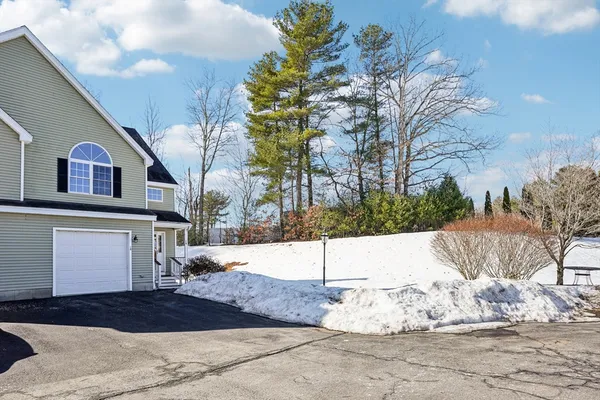 $419,000 | 18 Alden Drive, Unit 3, Berlin, MA 01503