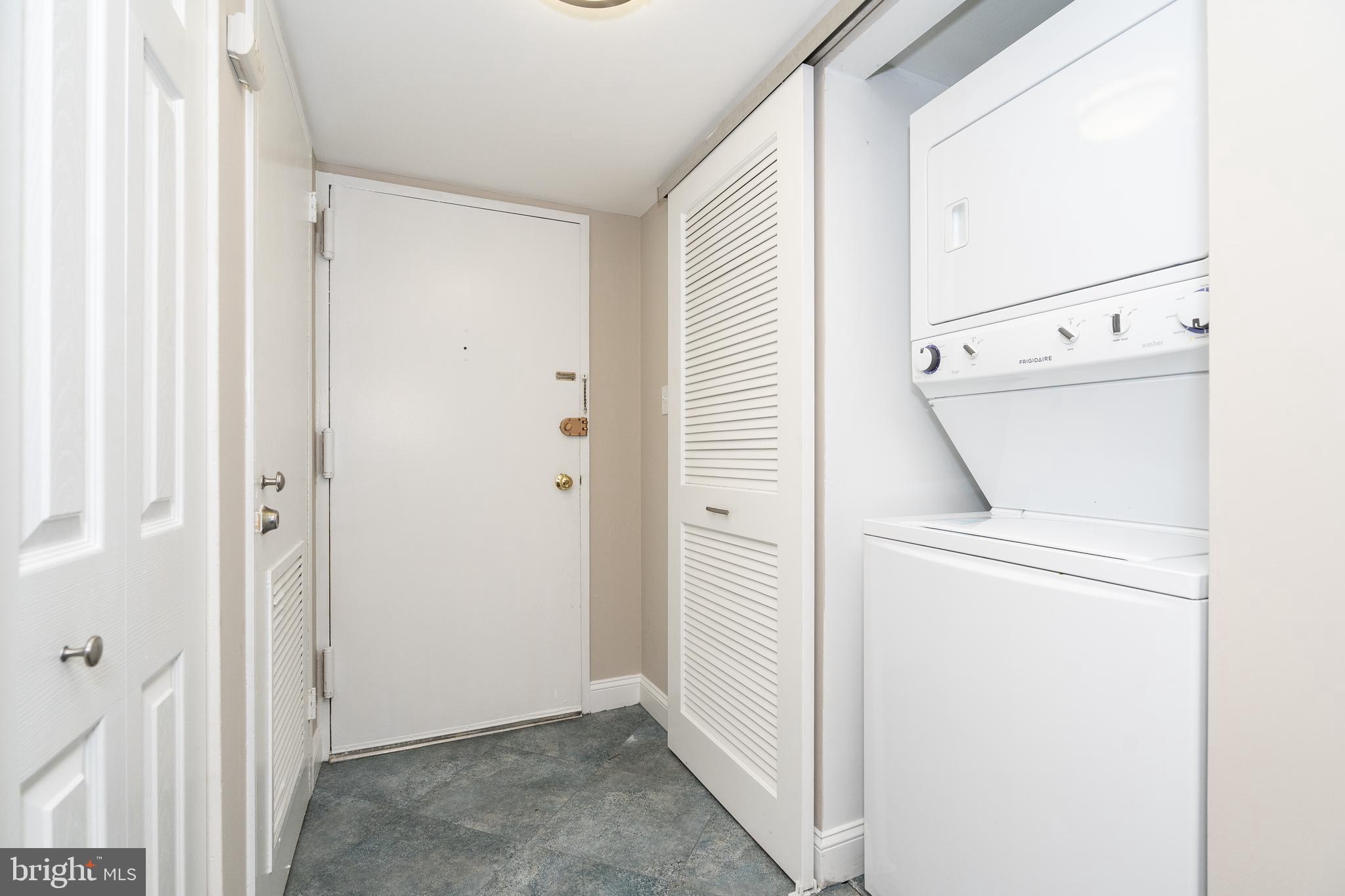 1406 Northgate Square, Unit 2C Reston, VA 20190 - Photo 11 of 53 Gallery Image 11