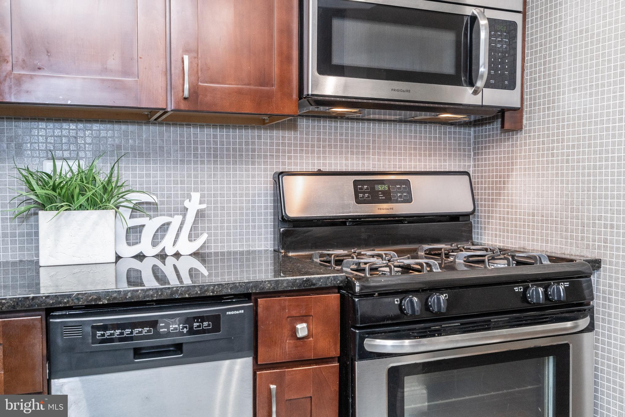 1406 Northgate Square, Unit 2C Reston, VA 20190 - Photo 16 of 53 Gallery Image 16