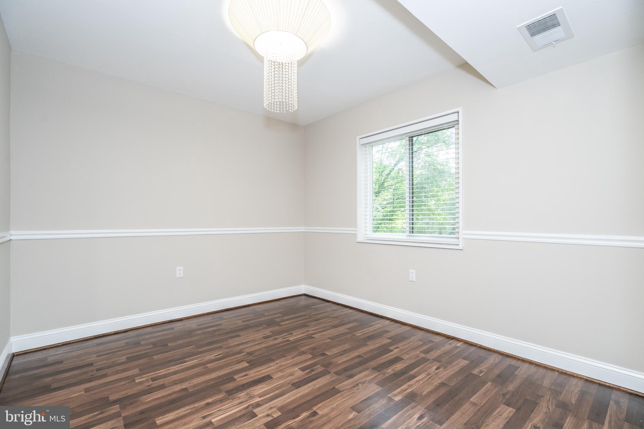 1406 Northgate Square, Unit 2C Reston, VA 20190 - Photo 21 of 53 Gallery Image 21