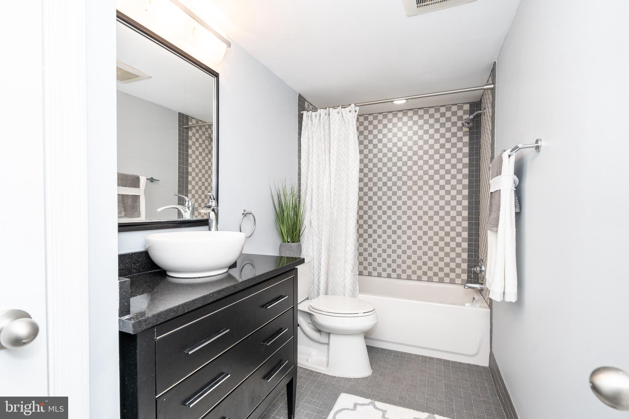 1406 Northgate Square, Unit 2C Reston, VA 20190 - Photo 28 of 53 Gallery Image 28