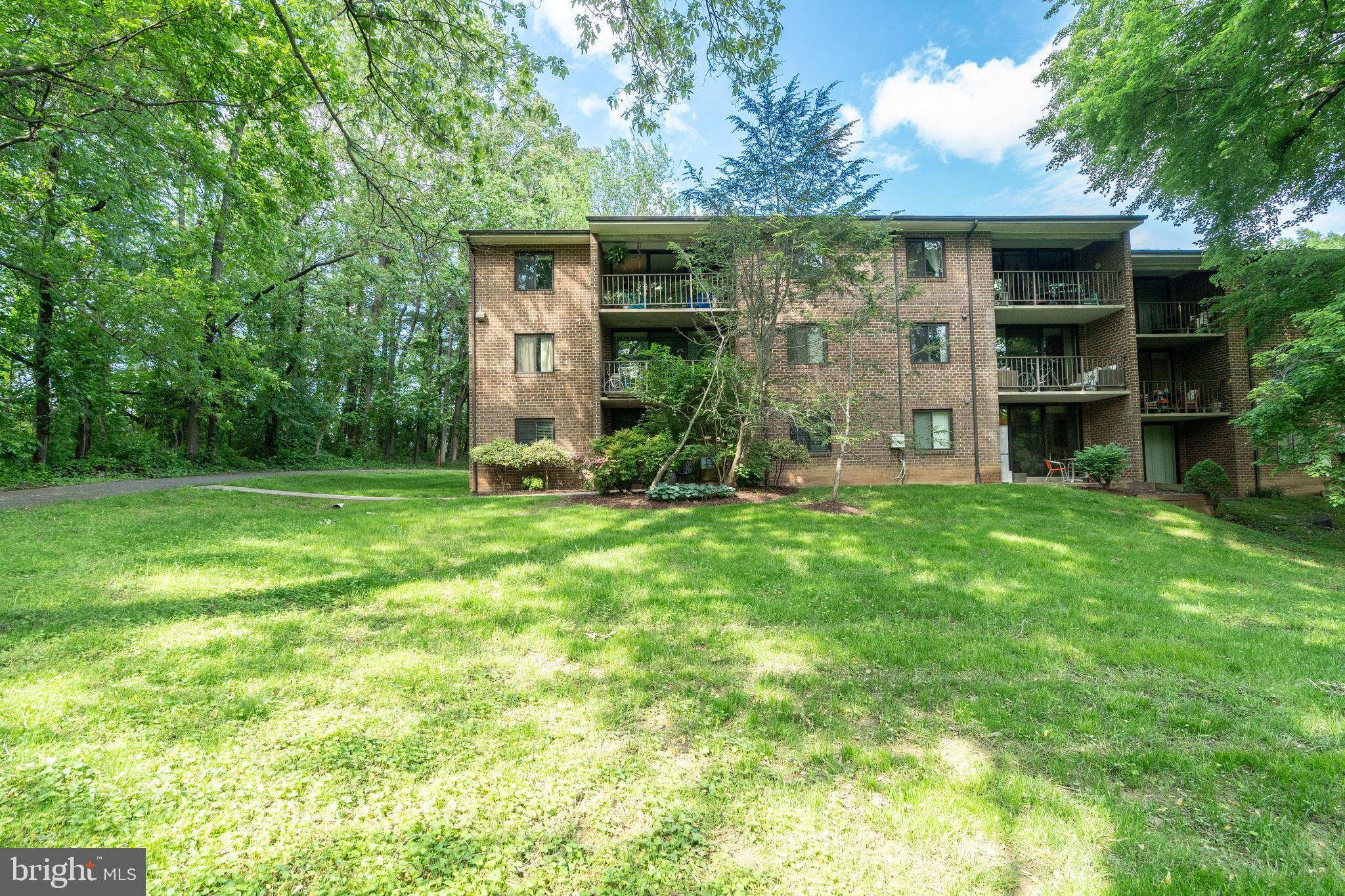 1406 Northgate Square, Unit 2C Reston, VA 20190 - Photo 45 of 53 Gallery Image 45