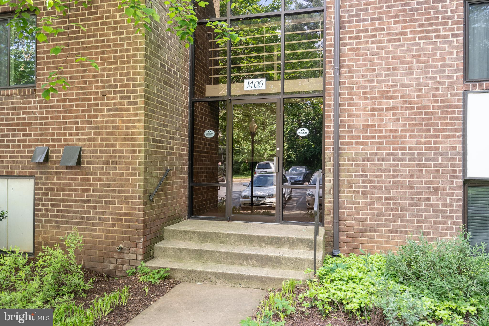 1406 Northgate Square, Unit 2C Reston, VA 20190 - Photo 8 of 53 Gallery Image 8