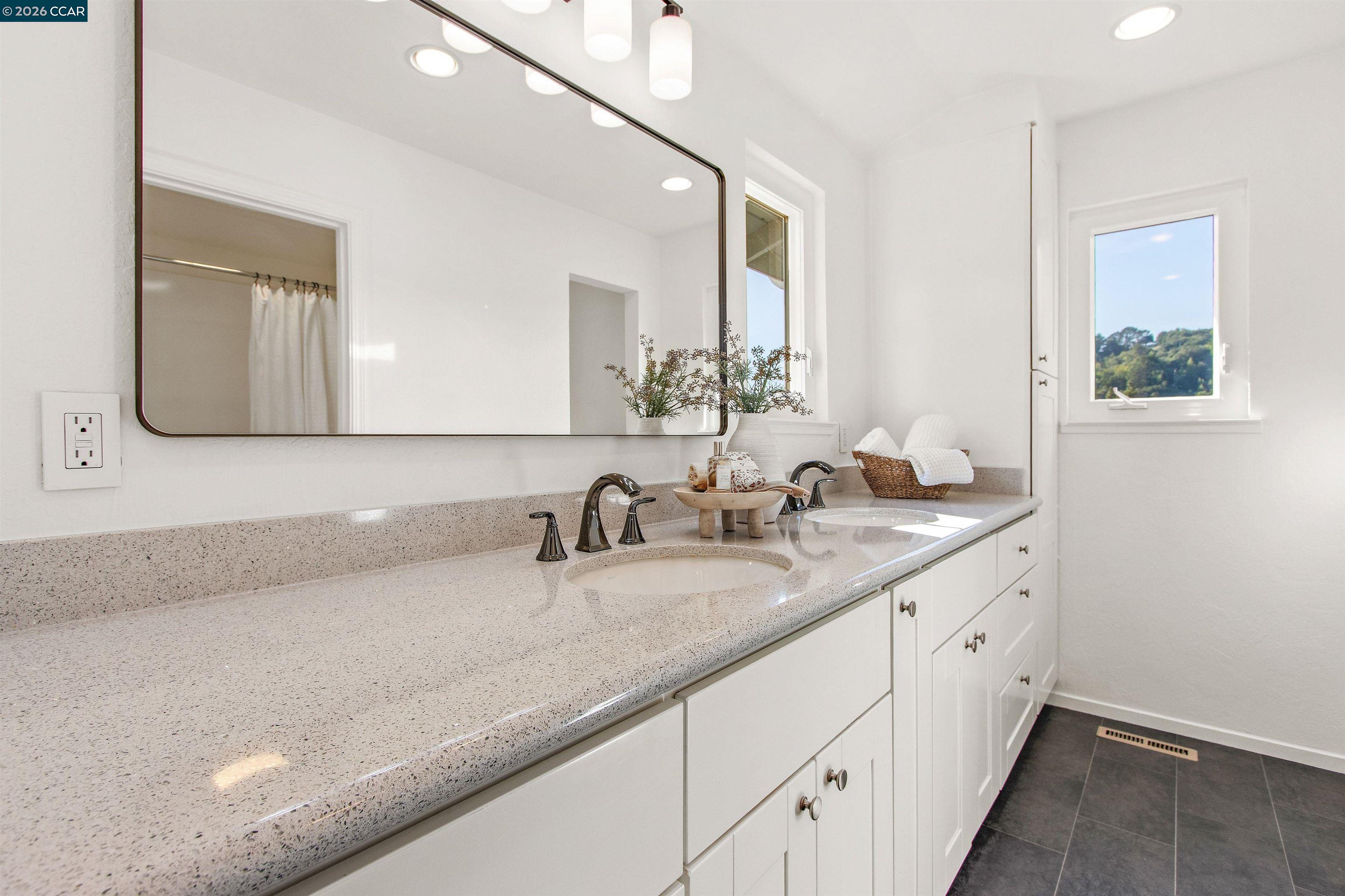 131 Donald Drive Moraga, CA 94556 - Photo 18 of 34