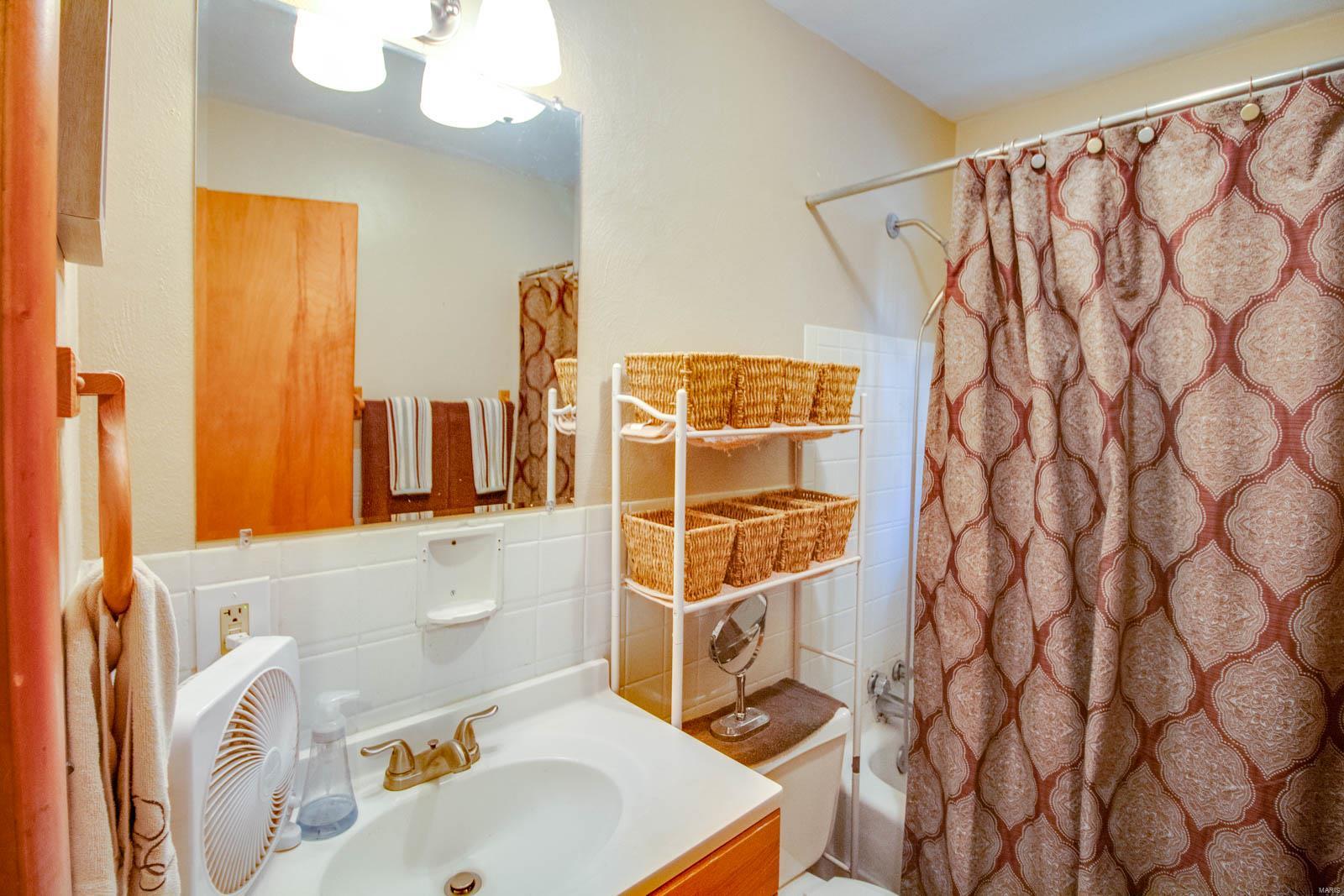 626 Rozier Street Alton, IL 62002 - Photo 7 of 12