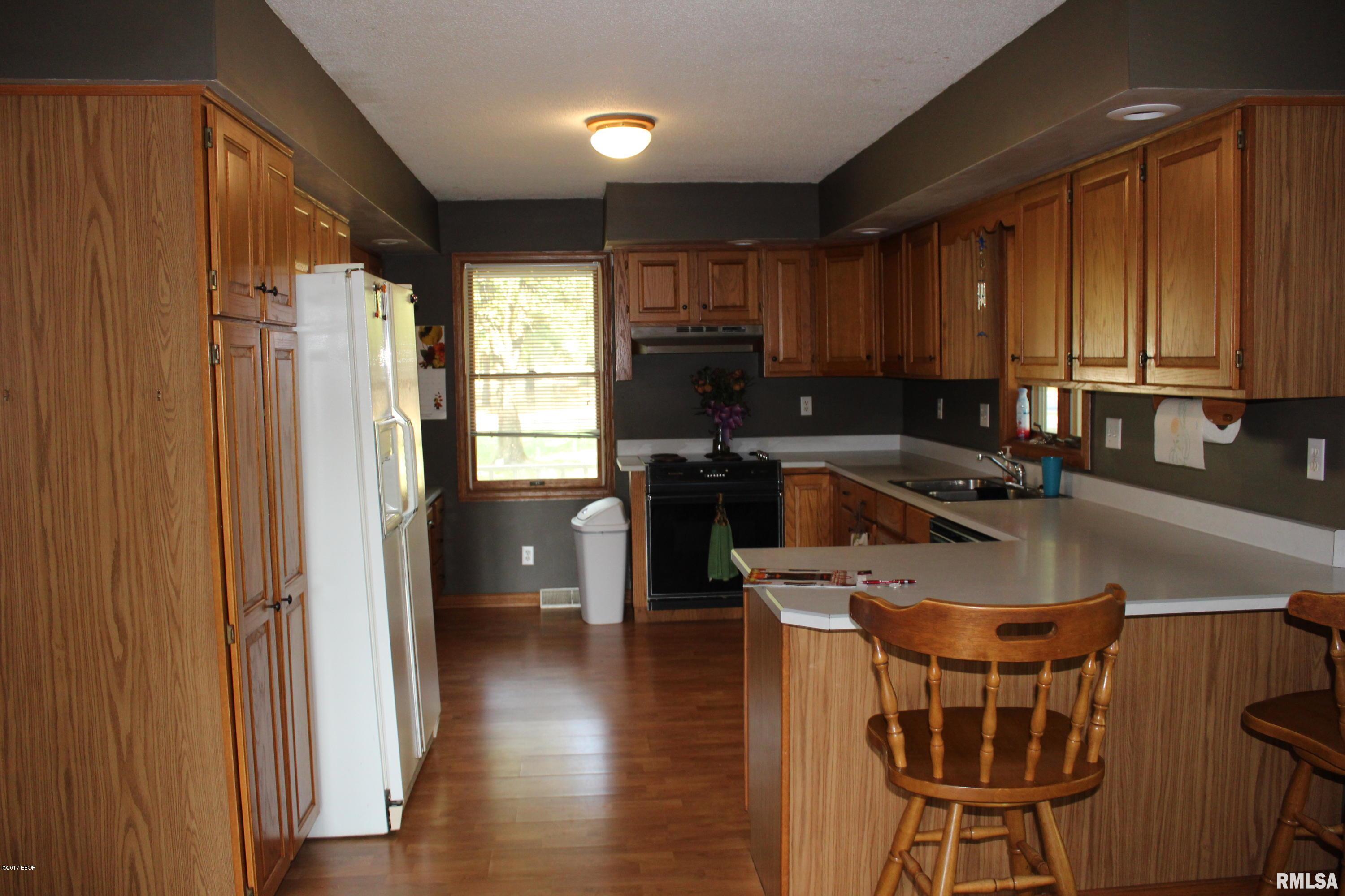 14627 Eastland Road Marion, IL 62959 - Photo 12 of 28 Gallery Image 12