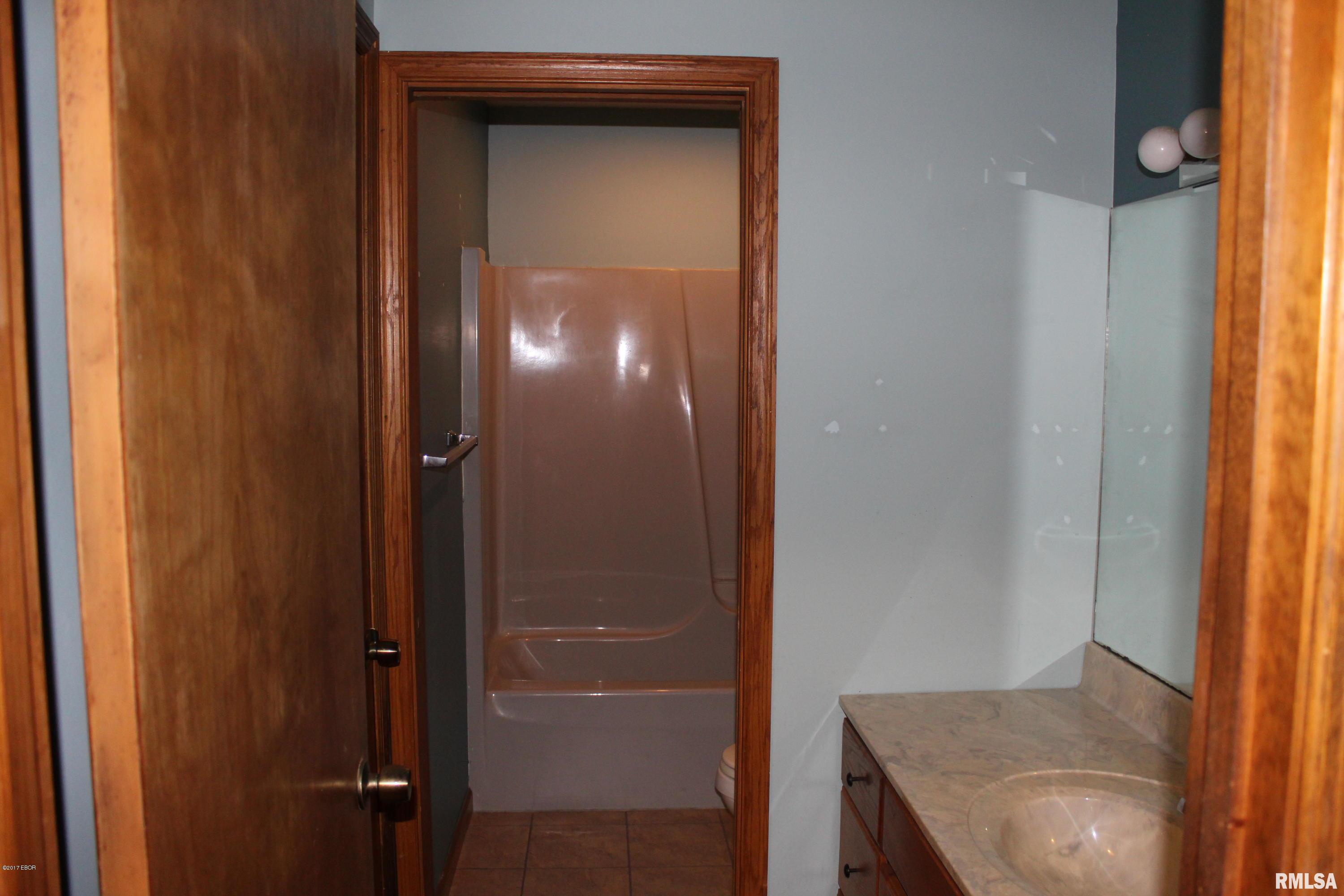 14627 Eastland Road Marion, IL 62959 - Photo 18 of 28 Gallery Image 18