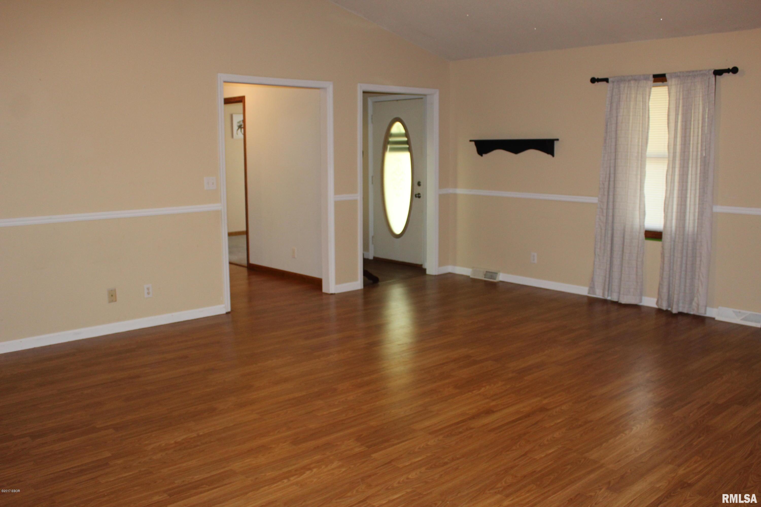 14627 Eastland Road Marion, IL 62959 - Photo 9 of 28 Gallery Image 9