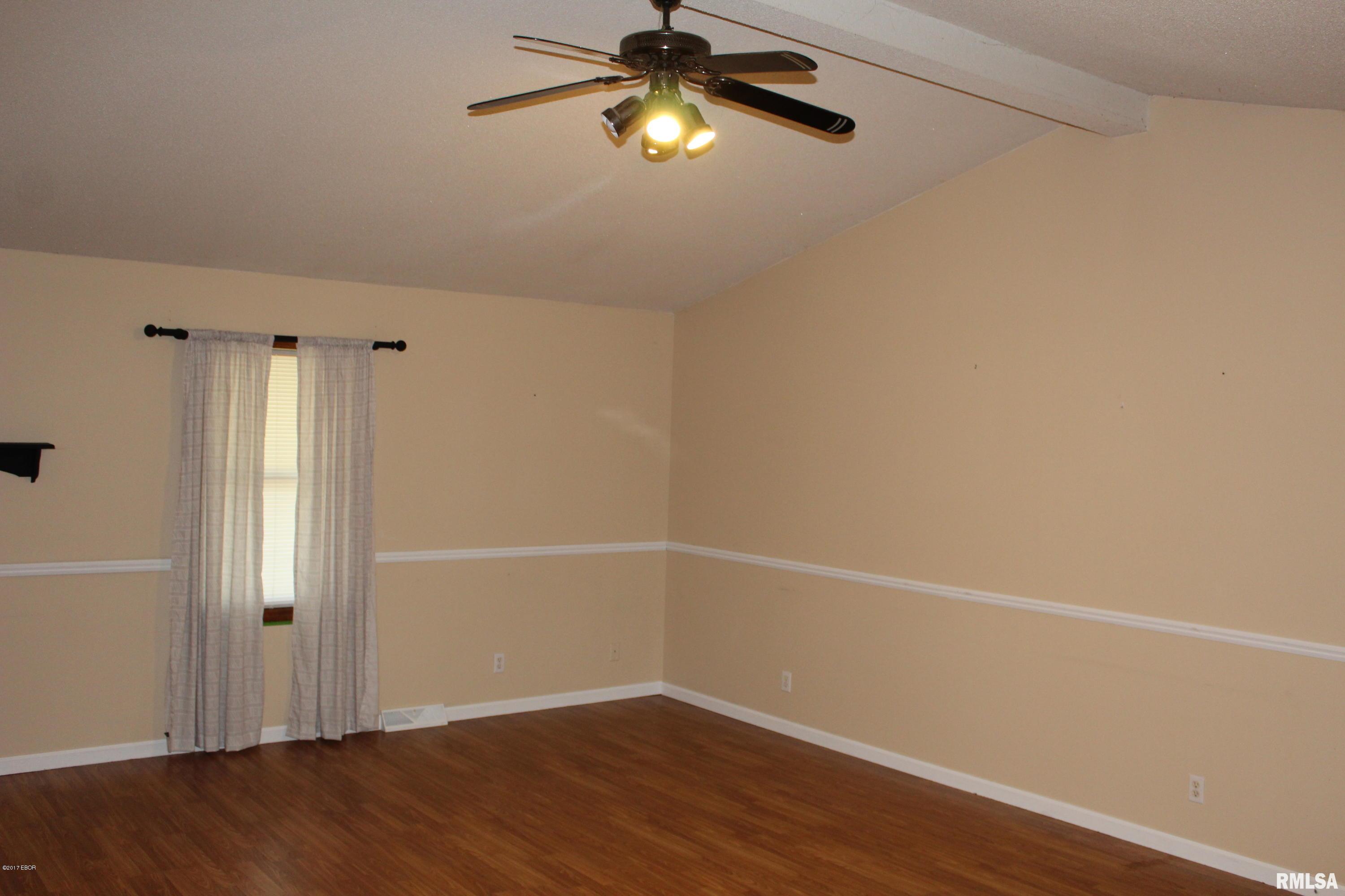 14627 Eastland Road Marion, IL 62959 - Photo 10 of 28 Gallery Image 10