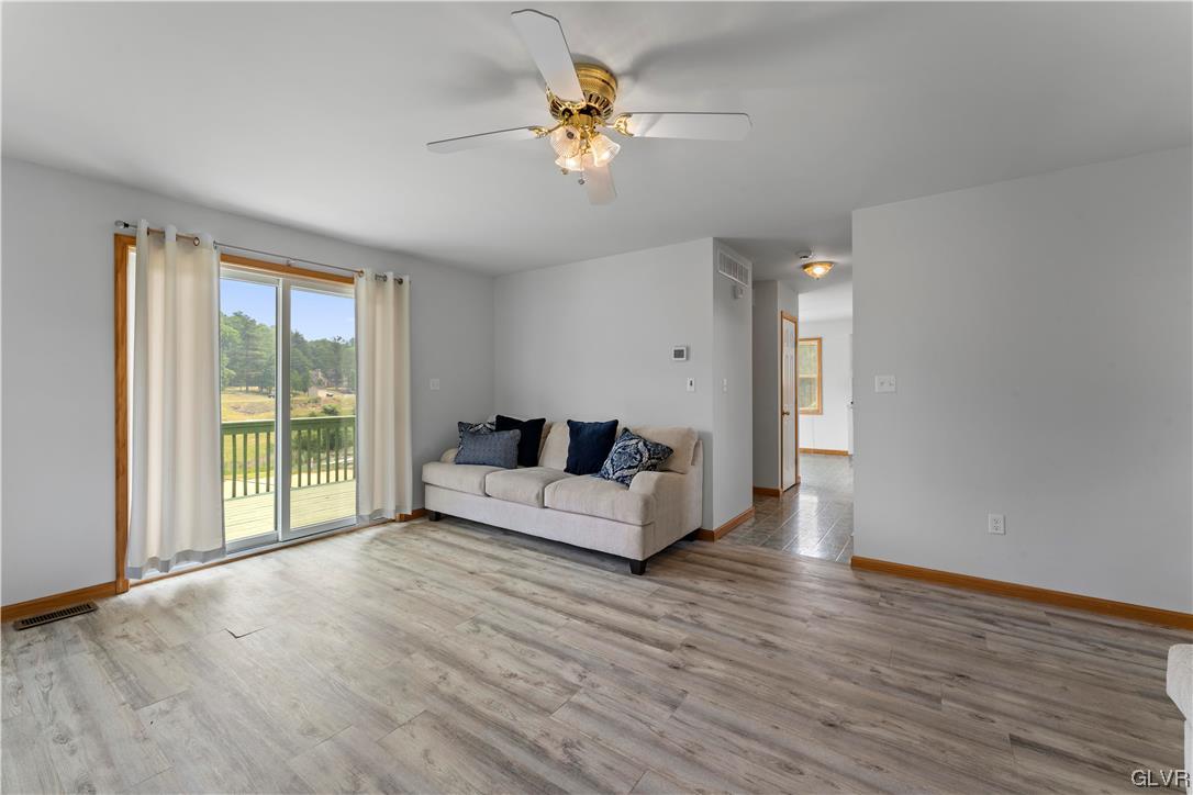 129 Brighton Drive Bushkill, PA 18324 - Photo 6 of 28