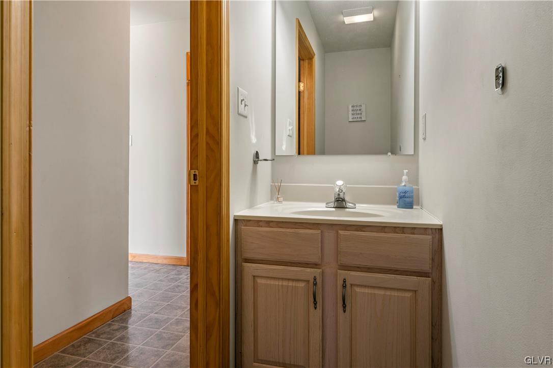 129 Brighton Drive Bushkill, PA 18324 - Photo 8 of 28