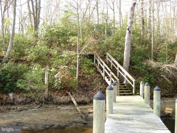 8434 Mackall Road St. Leonard, MD 20685 - Photo 2 of 4 50' Pier w/ 8,000 lb Boat lift & Jet Ski lift