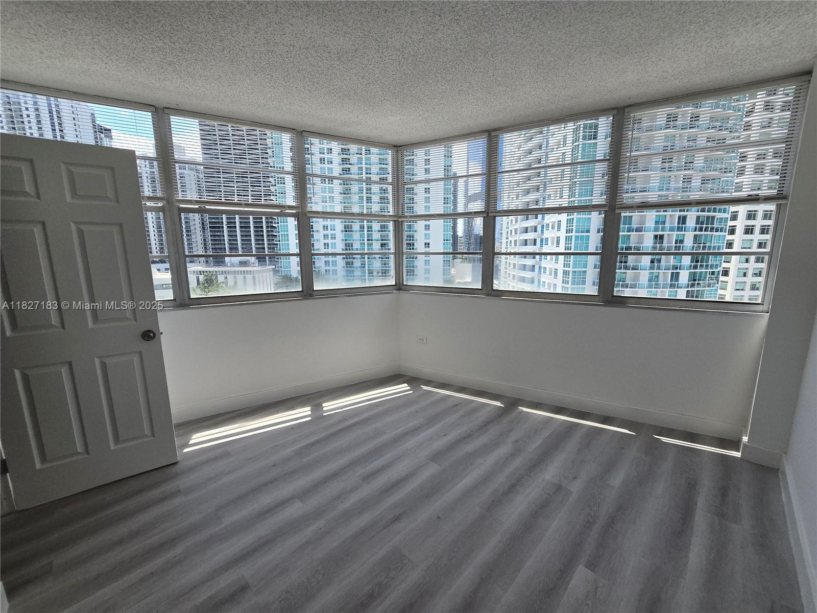 999 Brickell Bay Drive, Unit 1908 Miami, FL 33131 - Photo 14 of 38 Second Bedroom