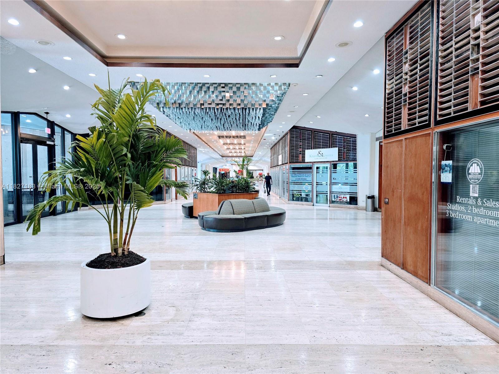 999 Brickell Bay Drive, Unit 1908 Miami, FL 33131 - Photo 23 of 38