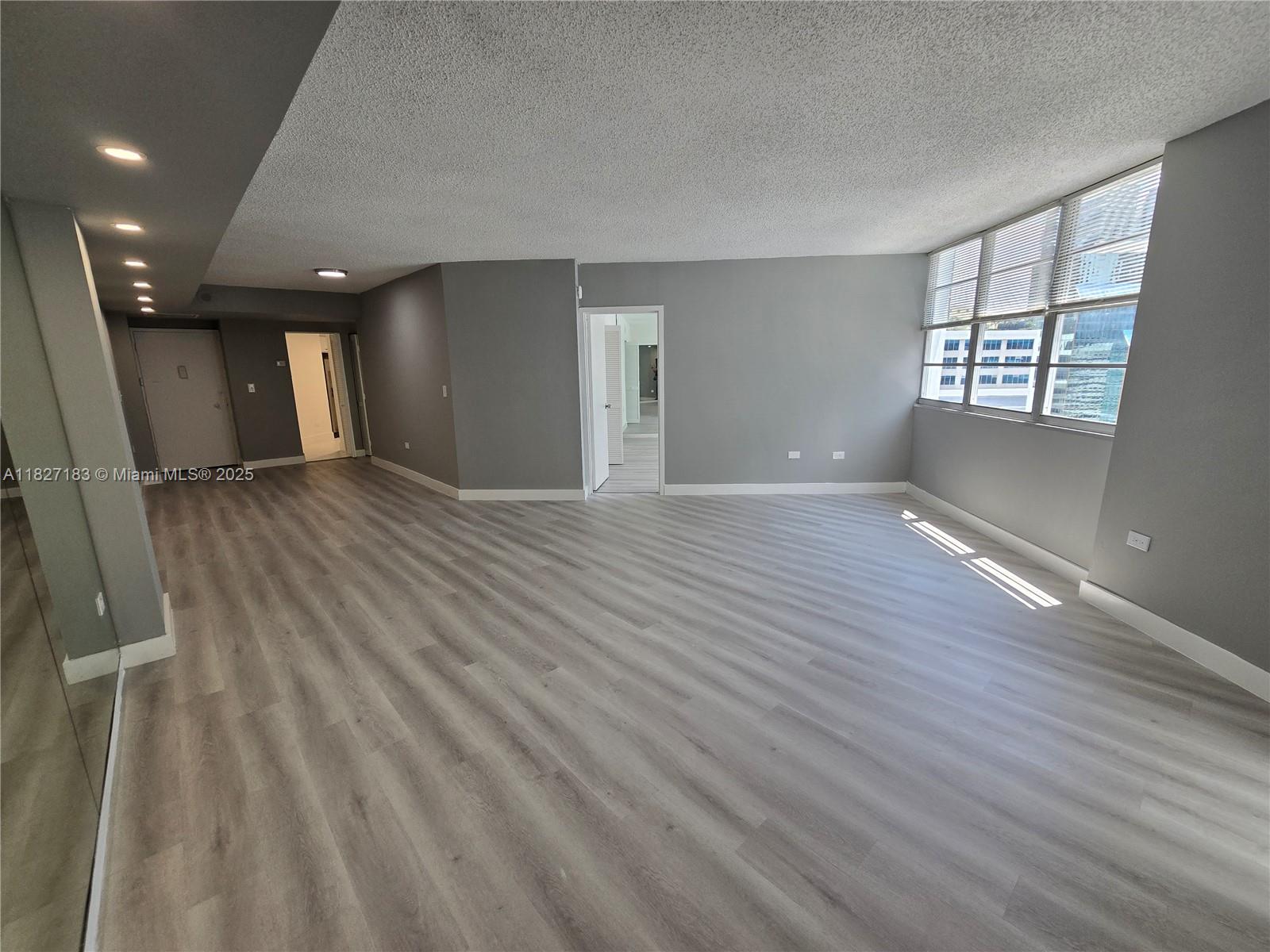 999 Brickell Bay Drive, Unit 1908 Miami, FL 33131 - Photo 3 of 38