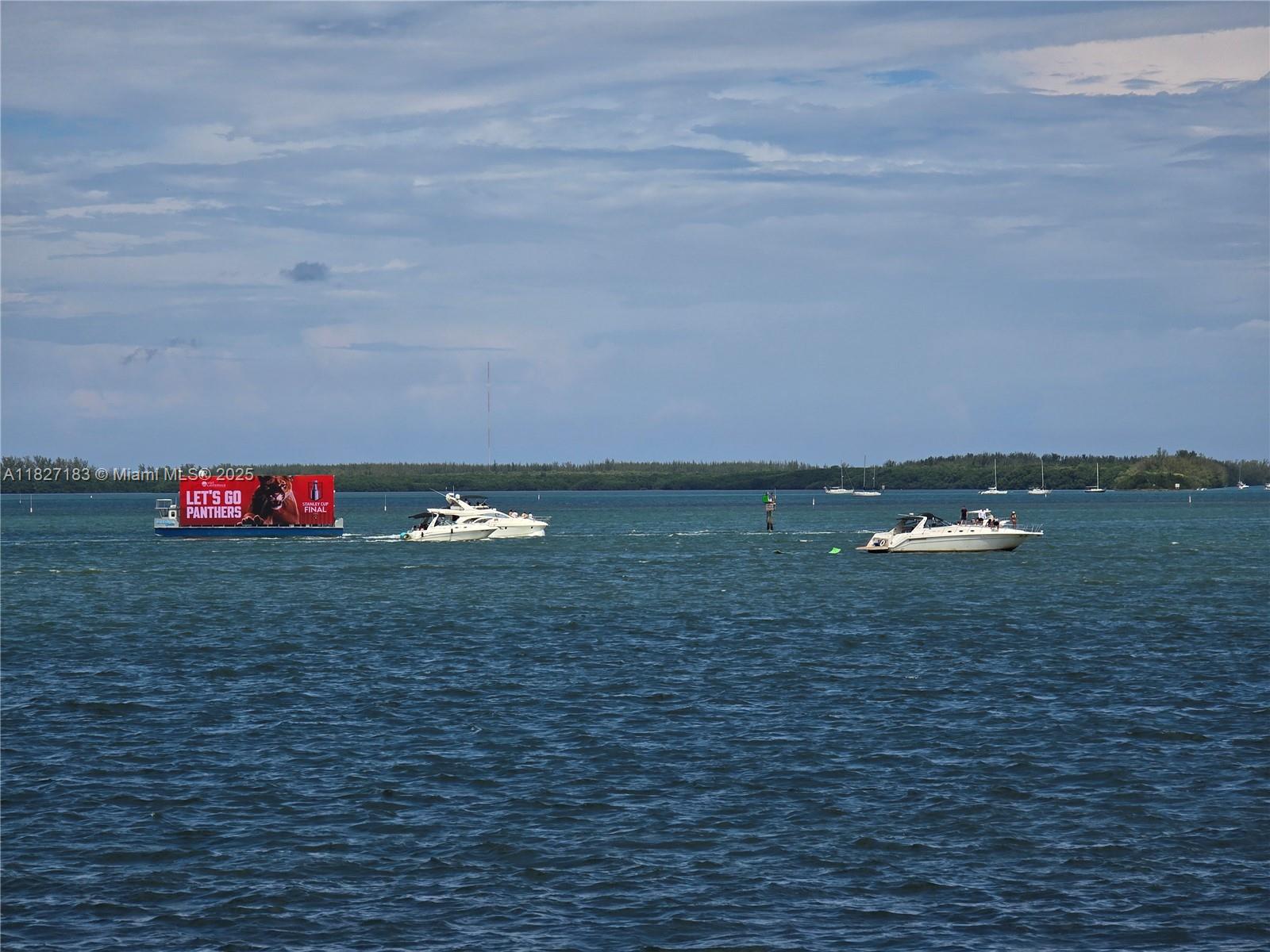 999 Brickell Bay Drive, Unit 1908 Miami, FL 33131 - Photo 37 of 38