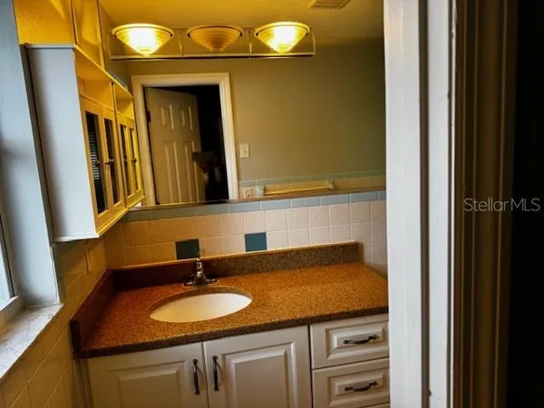 $2,700 | 1155 San Remo Drive, Largo, FL 33770