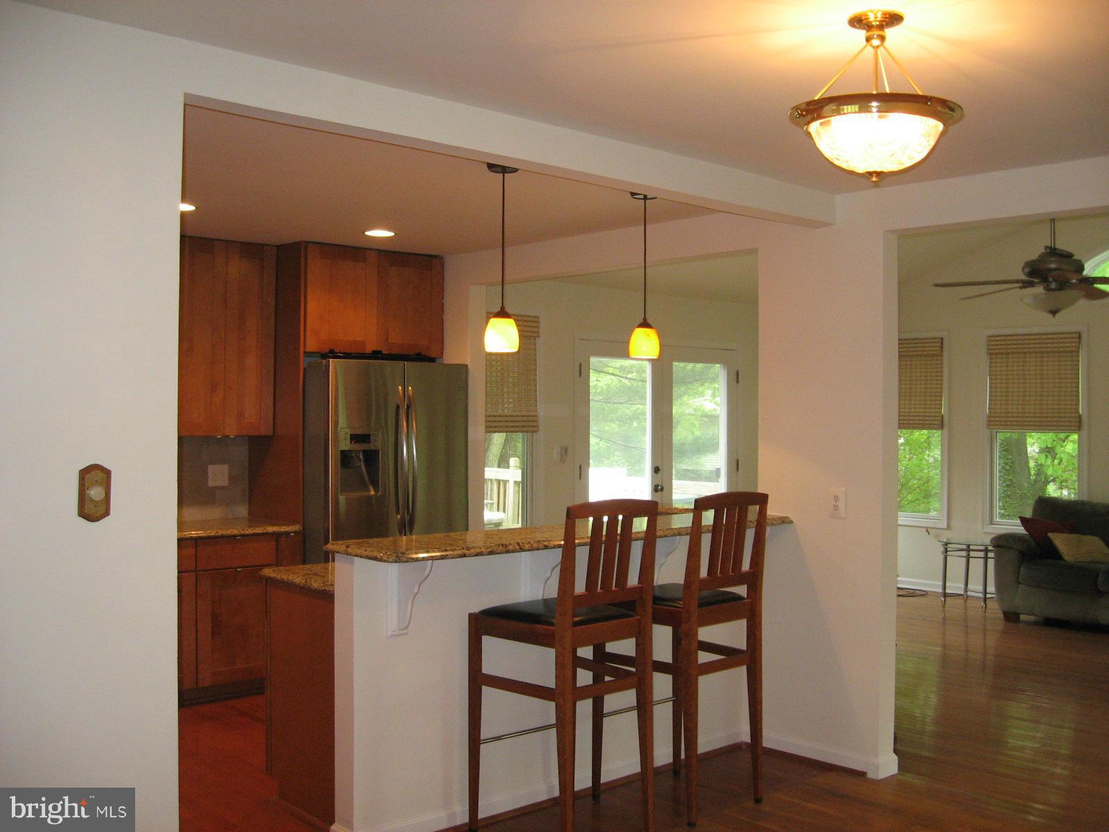 11804 Smoketree Road Potomac, MD 20854 - Photo 6 of 24 Kitchen