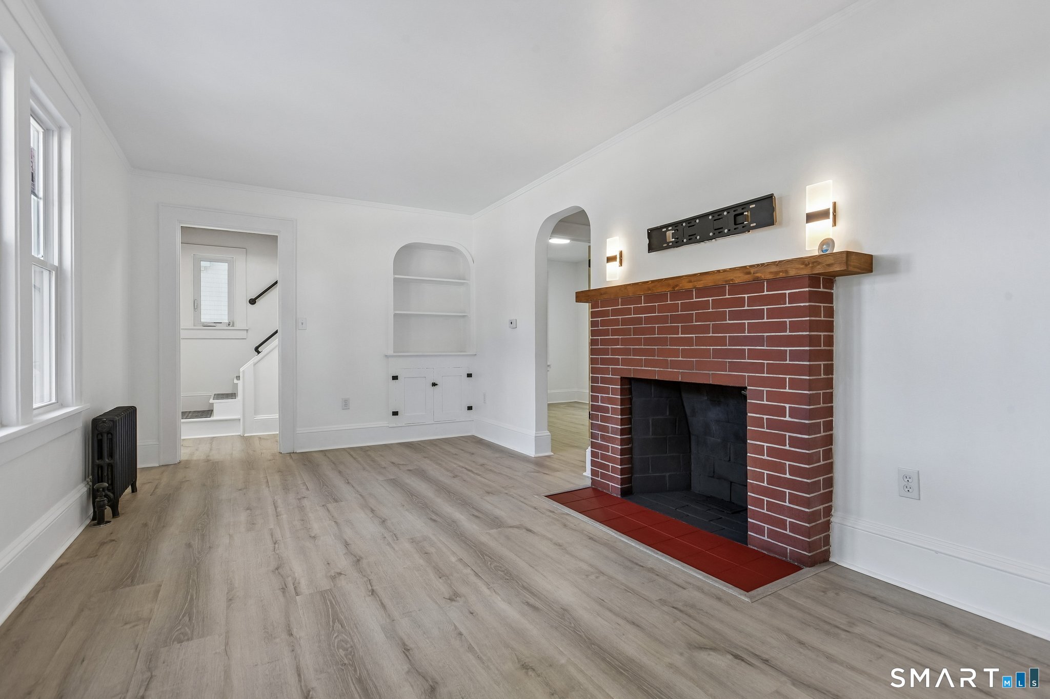 42 Godfrey Street Groton, CT 06340 - Photo 7 of 32