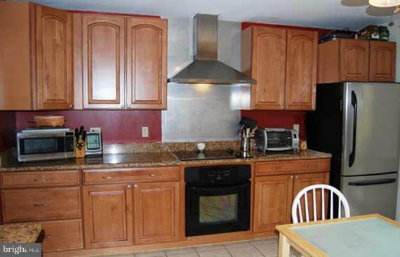 238 Payne Road Winchester, VA 22603 - Photo 9 of 18 Kitchen