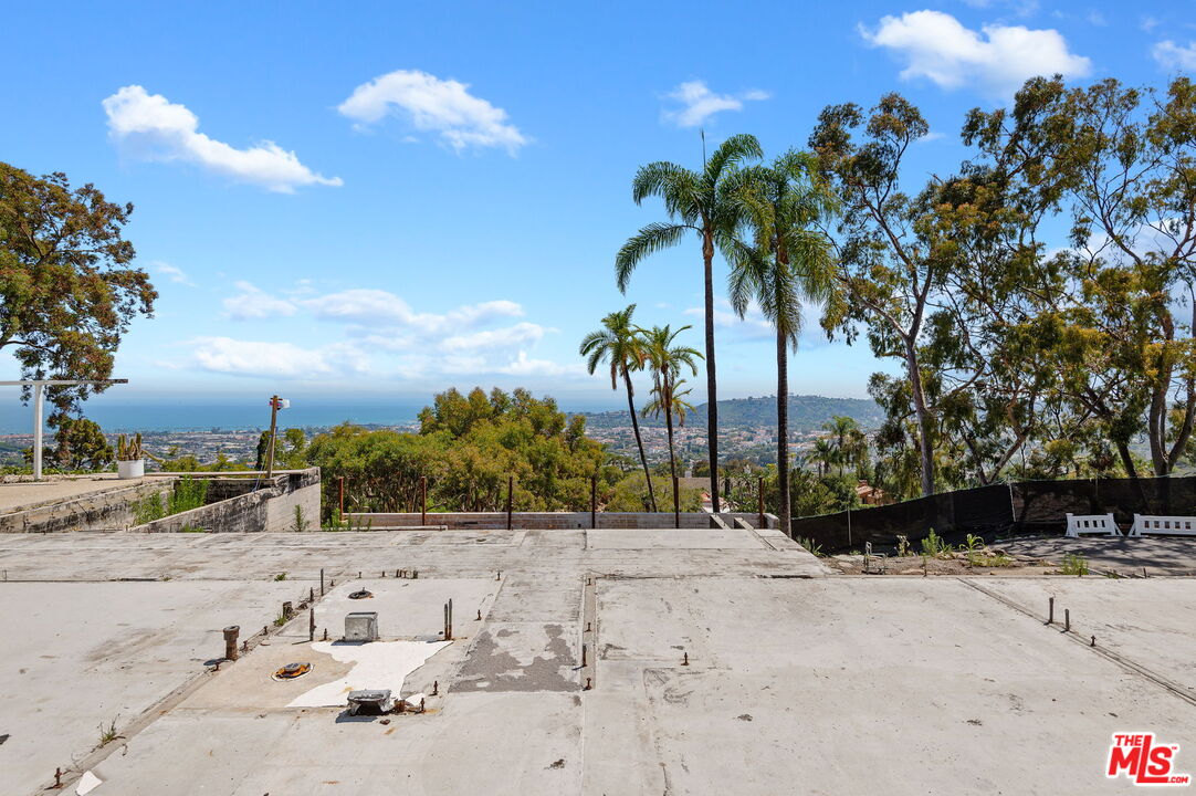 1322 Dover Road Santa Barbara, CA 93103 - Photo 16 of 19 a view of a yard with a tree