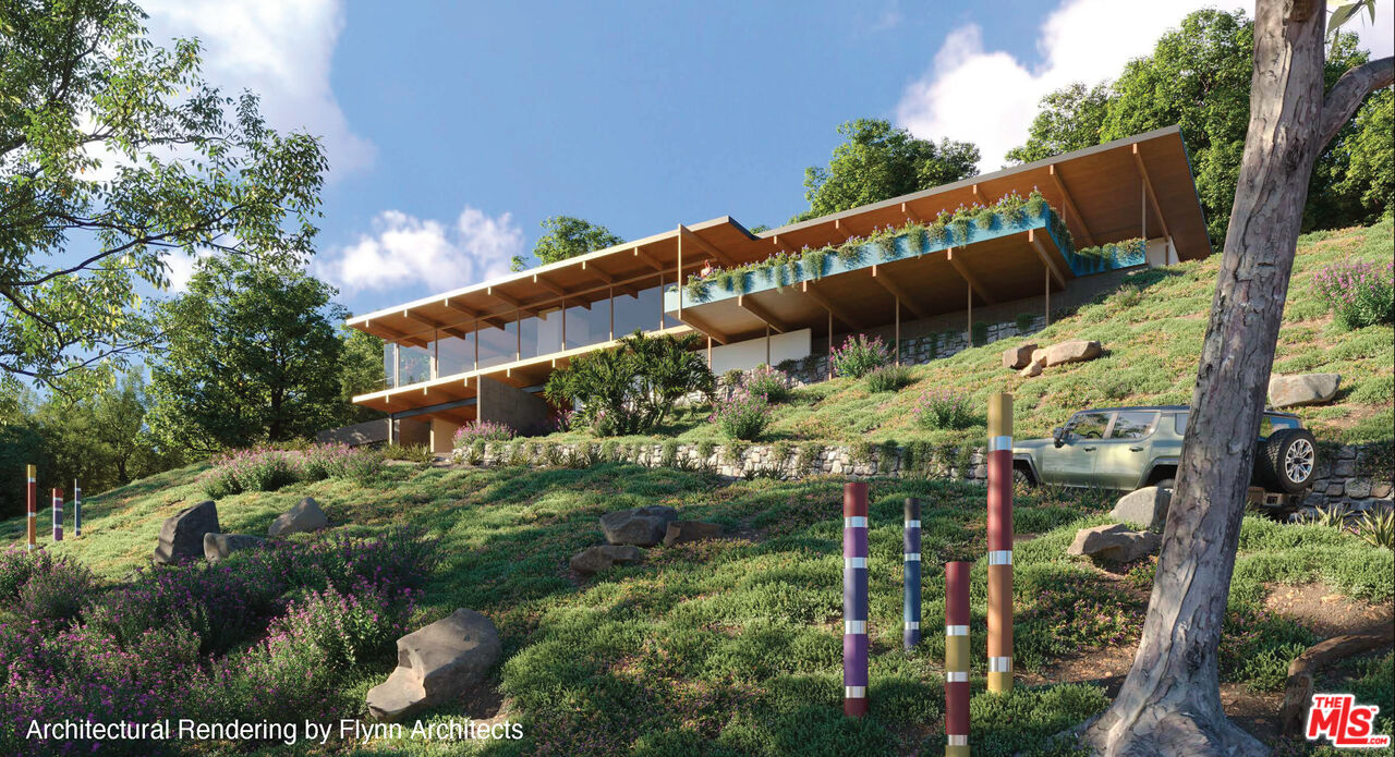 1322 Dover Road Santa Barbara, CA 93103 - Photo 5 of 19 a backyard of a house with lots of green space