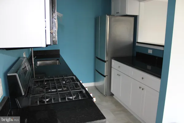 $2,000 | 2754 Hollywood Road, Unit 101, Falls Church, VA 22043