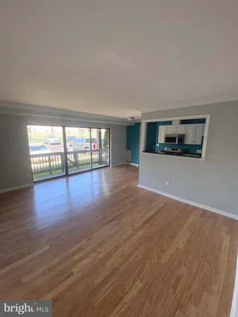 $1,850 | 2754 Hollywood Road, Unit 101, Falls Church, VA 22043