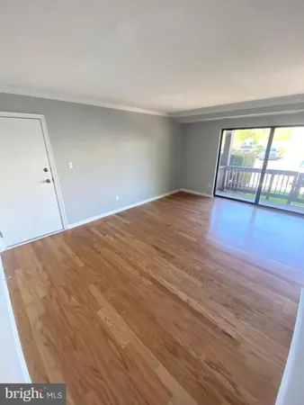 $1,850 | 2754 Hollywood Road, Unit 101, Falls Church, VA 22043